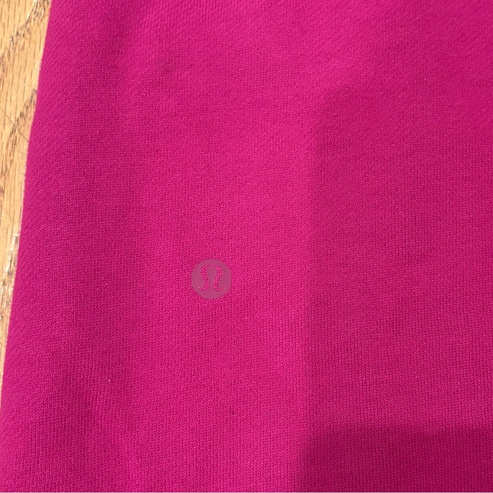 Lululemon Scuba Mid-Rise Oversized Jogger *Regular
Ripened Raspberry size XXS - Picture 13 of 14